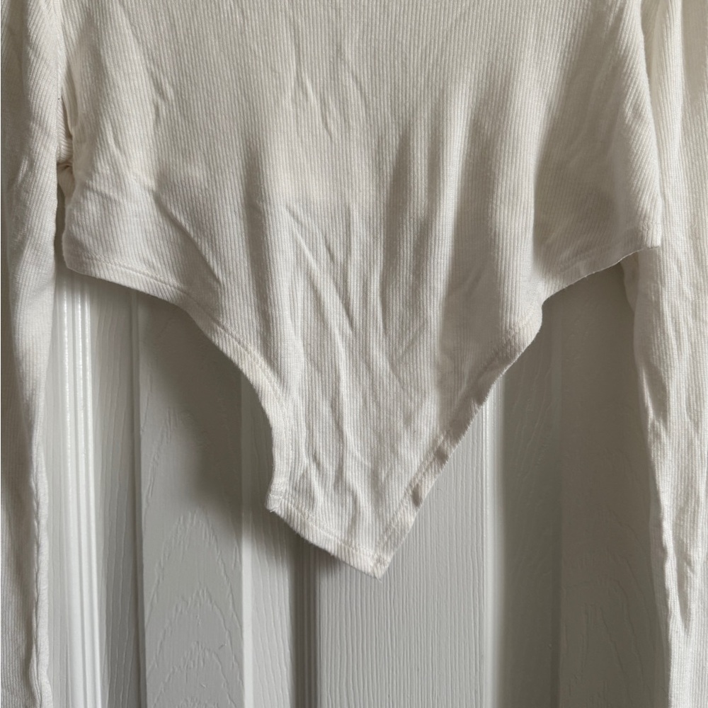 Long-Sleeve Ribbed Asymmetrical Crop Top - Picture 2 of 4